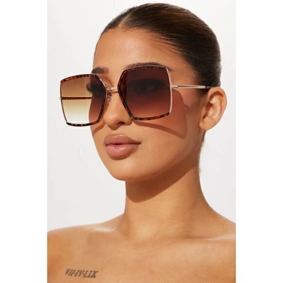 Tortoise Sunglasses Lost‎ Interest main image 4